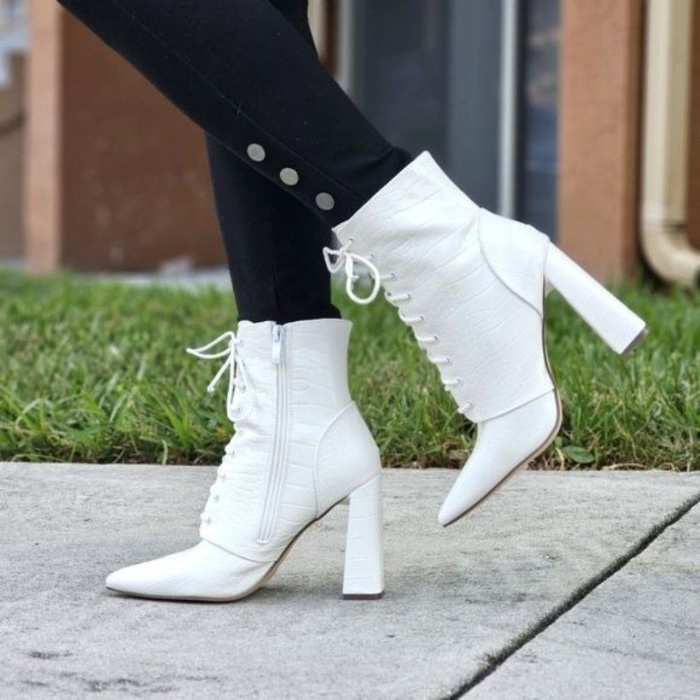 Women's Pointed Toe Chunky High Heel Lace Up Boots White Color